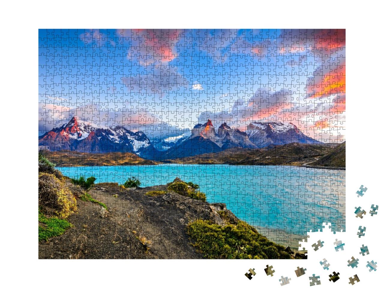 Puzzle de 1000 pièces « Torres del Paine au-dessus du lac Pehoe, Patagonie, Chili »