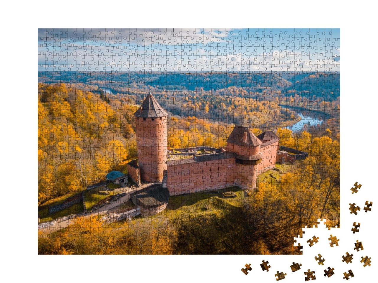 Puzzle de 1000 pièces « Coucher de soleil sur le château de Turaida, Sigulda, Lettonie »
