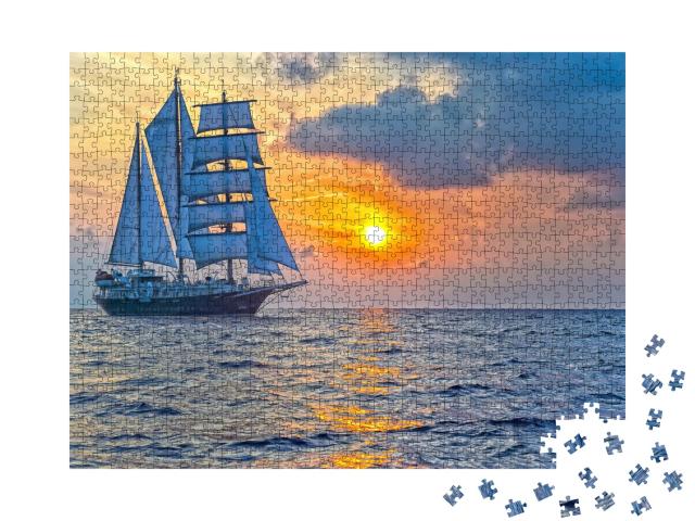 Puzzle de 1000 pièces « Voilier naviguant vers le coucher du soleil »
