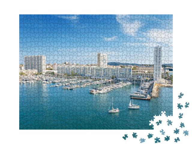 Puzzle de 1000 pièces « Vue panoramique sur le port de Toulon, France. »