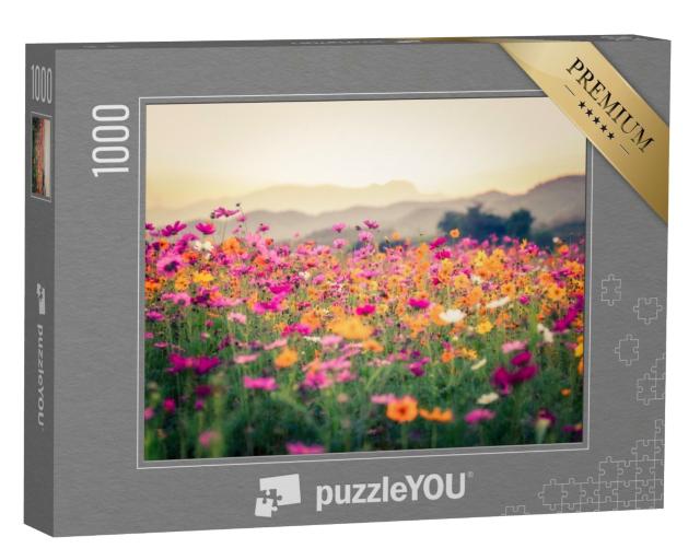 Puzzle de 1000 pièces « Champ de fleurs avec coucher de soleil »