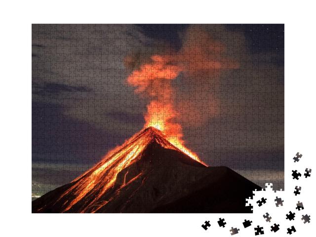 Puzzle de 1000 pièces « La lave du volcan Fuego à Antigua, Guatemala »