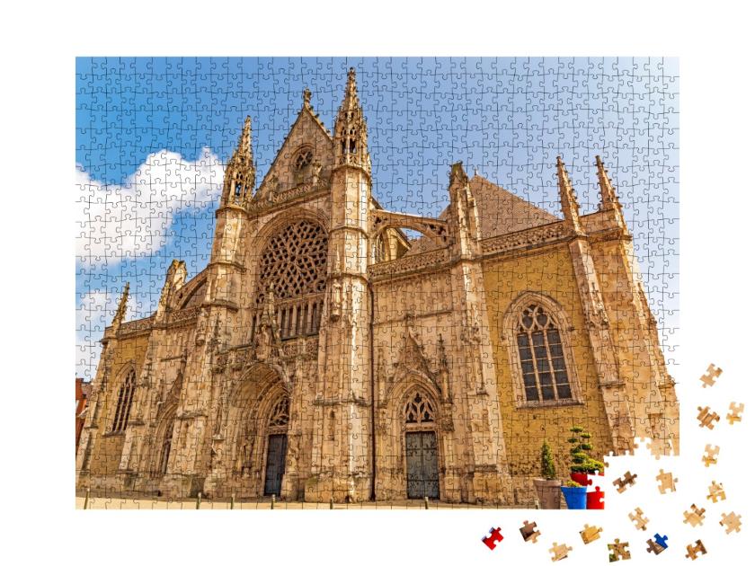 Puzzle de 1000 pièces « Dunkerque, ville du nord de la France, ancienne église gothique »