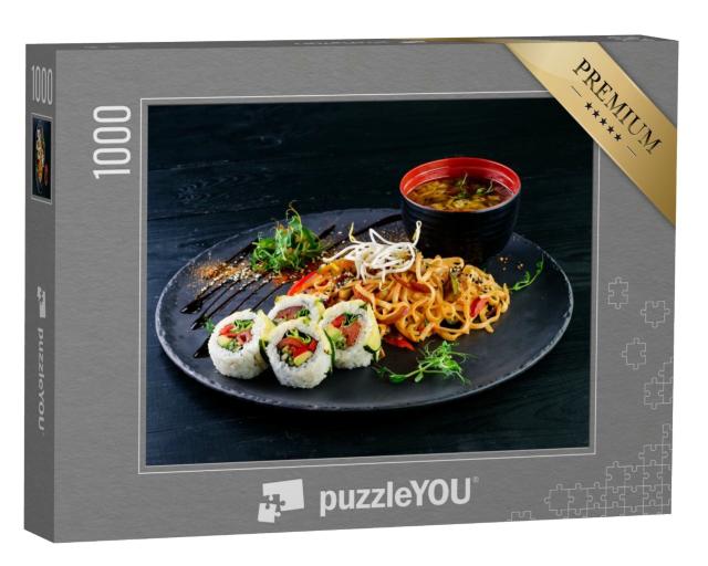 Puzzle de 1000 pièces « Repas asiatiques avec nouilles, poulet et sushis »