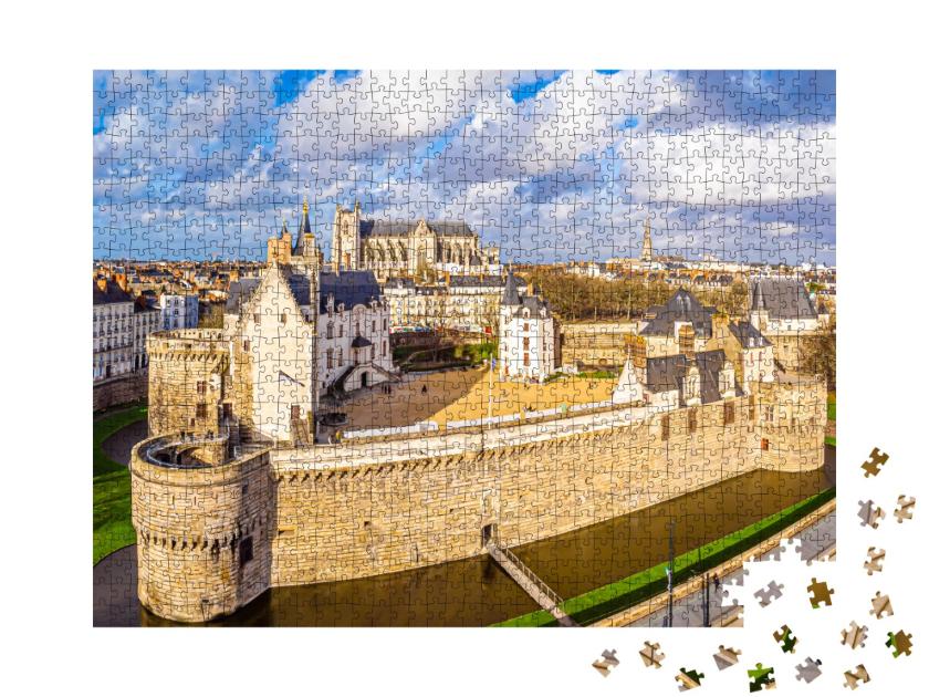 Puzzle de 1000 pièces « Vue aérienne du château de Nantes en France »