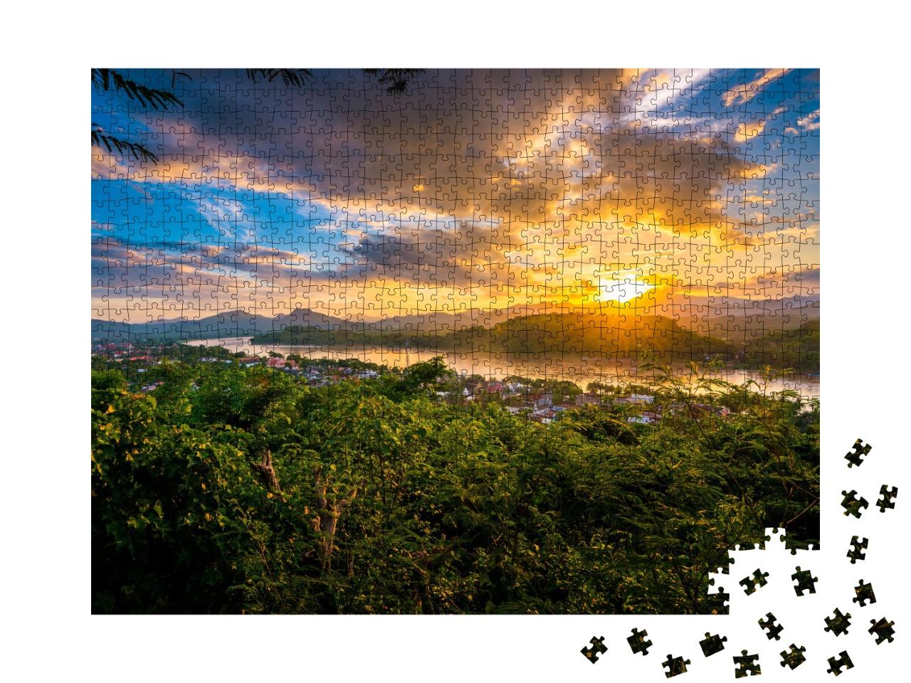 Puzzle de 1000 pièces « L'heure bleue au Mont Phousi, Luang Prabang, Laos »