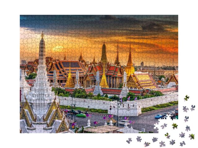 Puzzle de 1000 pièces « Le Grand Palais et le temple Wat Phra Keaw au coucher du soleil, Bangkok, Thaïlande »