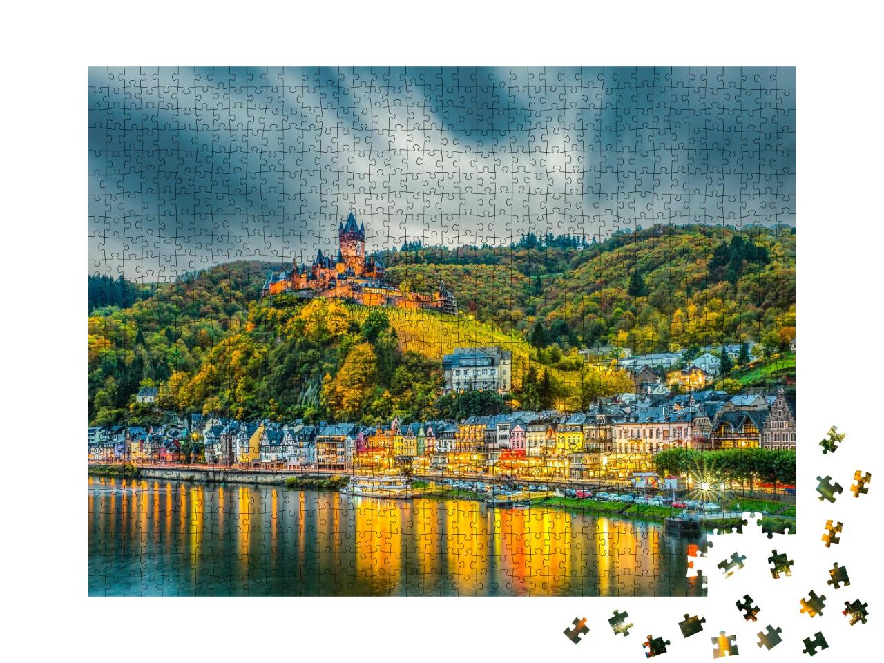 Puzzle de 1000 pièces « Le château de Reichsburg et la ville de Cochem sur la Moselle romantique »