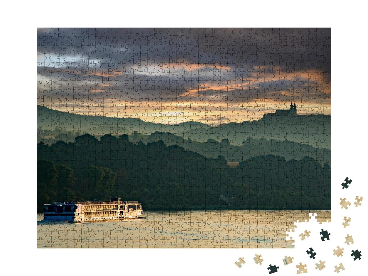 Puzzle de 1000 pièces « Bateau de croisière fluviale sur le Danube au coucher du soleil, Melk, Basse-Autriche »
