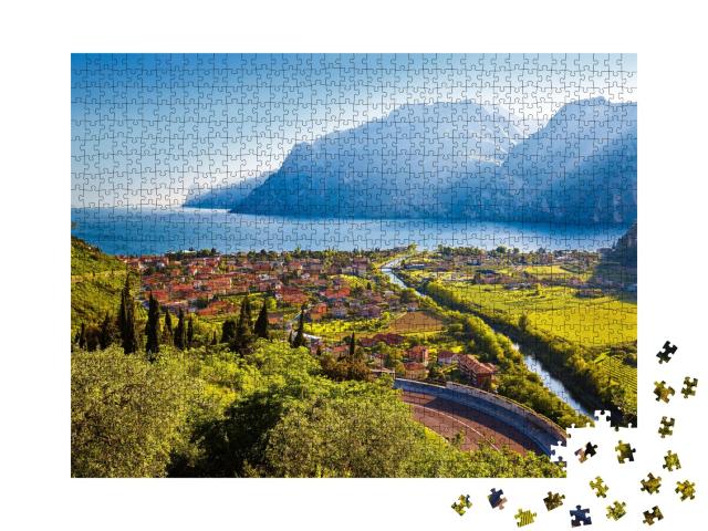 Puzzle de 1000 pièces « Torbole sur le lac de Garde, région du Trentin, Italie »