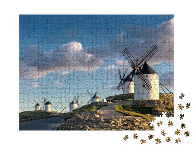 Puzzle de 1000 pièces « Groupe de vieux moulins à vent dans la ville de Consuegra, Espagne »