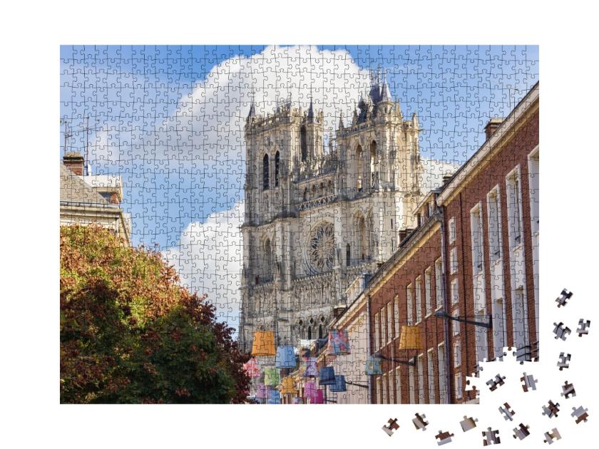 Puzzle de 1000 pièces « Vue sur la célèbre cathédrale d'Amiens à Amiens, Hauts-de-France, France »