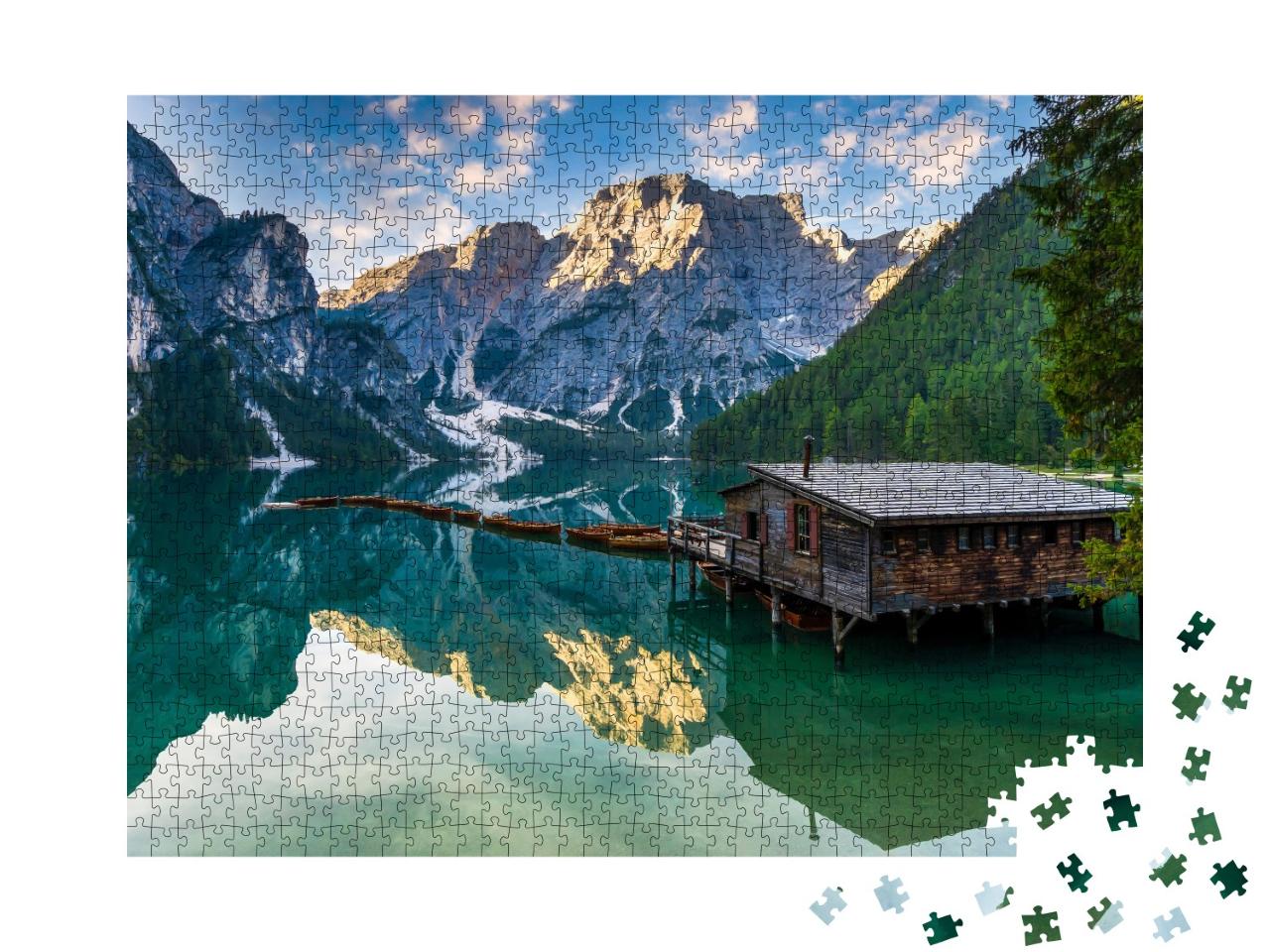 Puzzle de 1000 pièces « Le lac Prags Wildsee dans les Dolomites, parc naturel Fanes-Sennes-Prags, Dolomites »