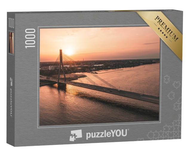 Puzzle de 1000 pièces « Pont sur la rivière au coucher du soleil »