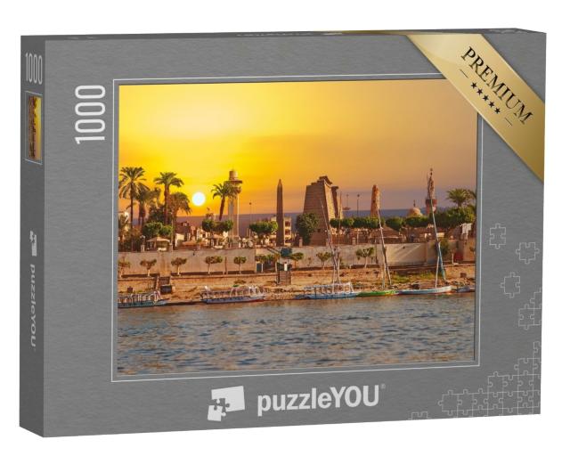 Puzzle de 1000 pièces « Journée ensoleillée au bord du Nil à Louxor, Égypte »