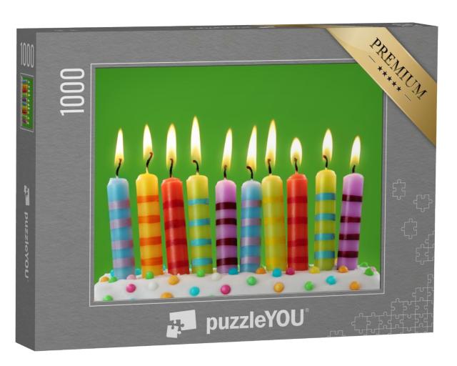 Puzzle de 1000 pièces « Dix bougies colorées sur fond vert »