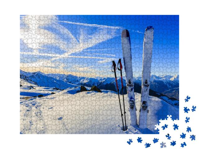 Puzzle de 1000 pièces « Prêt pour la descente : les skis dans la neige »
