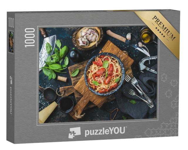 Puzzle de 1000 pièces « Style italien : pâtes, spaghettis à la tomate et au basilic »