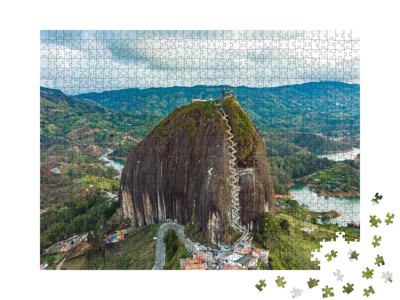 Puzzle de 1000 pièces « Rocher de granit à Guatape, Colombie »