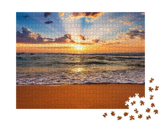 Puzzle de 1000 pièces « Coucher de soleil sur le rivage de la mer »