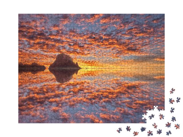 Puzzle de 1000 pièces « L'île mystique d'Es Vedra d'Ibiza au coucher du soleil, Espagne »