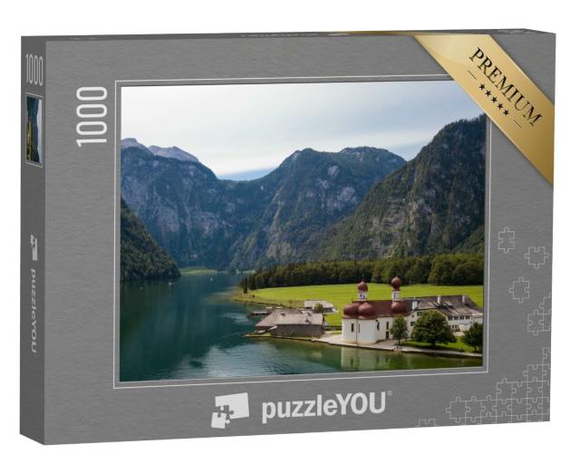 Puzzle de 1000 pièces « Vue magnifique sur l'église St. Bartholomäus avec le Watzmann et la Zugspitze »