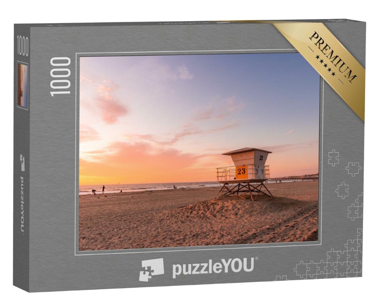 Puzzle de 1000 pièces « Lifeguard Tower sur la plage au coucher du soleil »