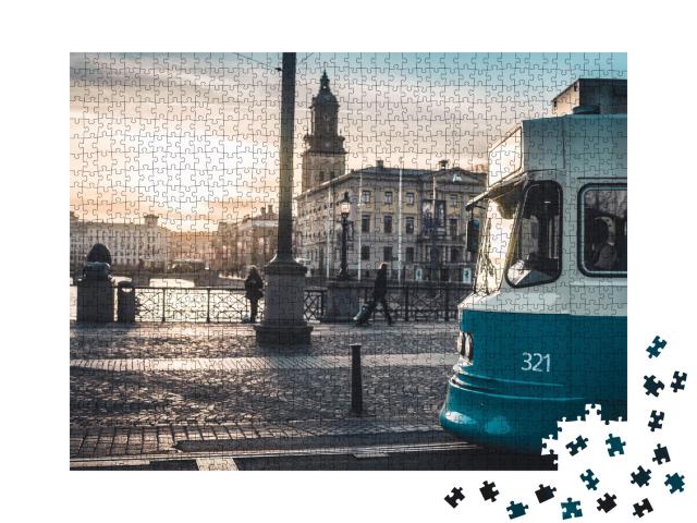 Puzzle de 1000 pièces « Coucher de soleil derrière un tramway, Göteborg, Suède »