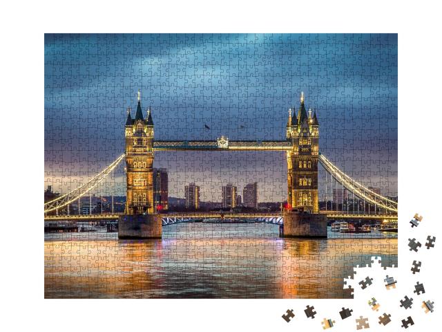 Puzzle de 1000 pièces « Tower Bridge au-dessus de la Tamise au coucher du soleil »