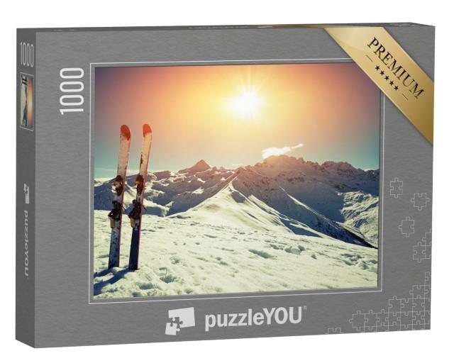 Puzzle de 1000 pièces « Skis dans la neige en montagne »