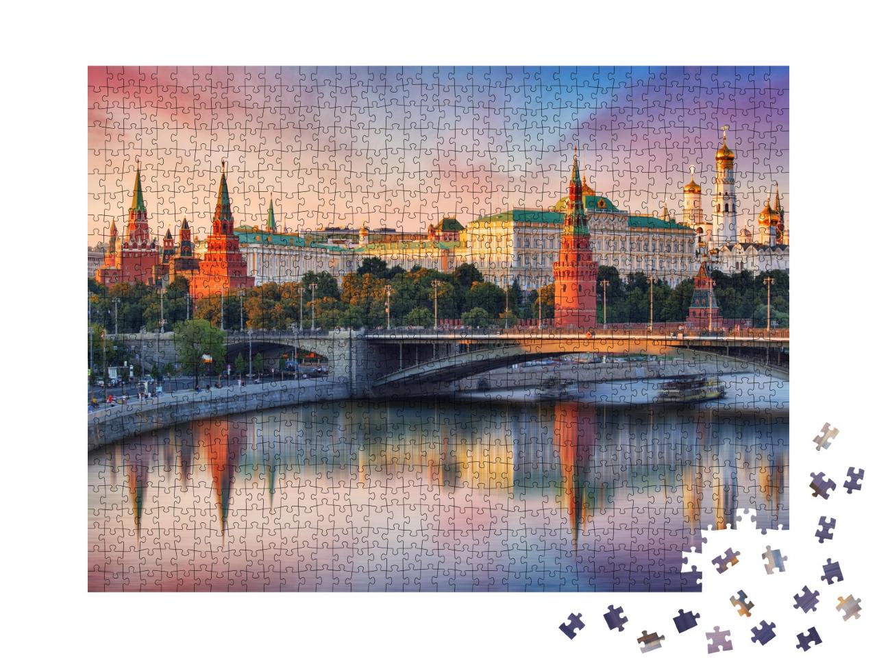 Puzzle de 1000 pièces « Le Kremlin sur la rivière Moskva à Moscou, Russie »