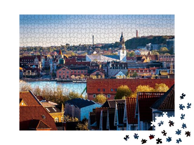 Puzzle de 1000 pièces « Vue sur le centre d'Aalborg et le front de mer de Nørre Sundby »