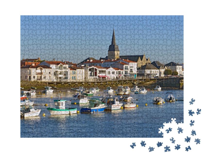 Puzzle de 1000 pièces « Port de Saint-Gilles-Croix-de-Vie dans la région Pays de la Loire dans l'ouest de la France »