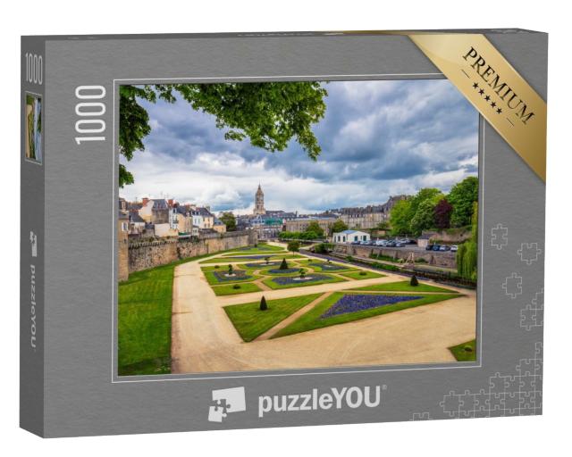 Puzzle de 1000 pièces « Murs de la vieille ville et jardins à Vannes. Bretagne (Bretagne), nord de la France. »