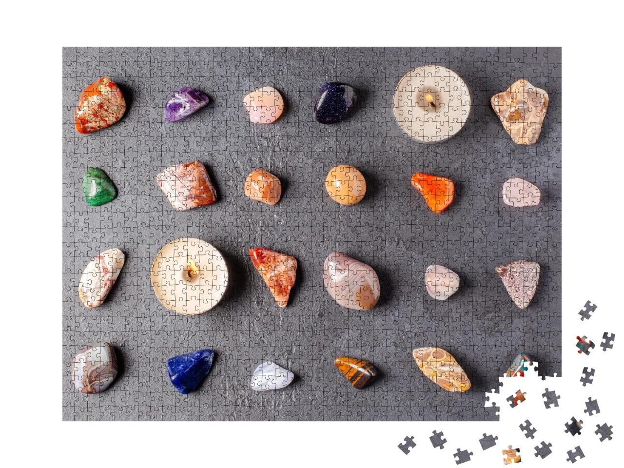 Puzzle de 1000 pièces « Pierres minérales et bougies sur un sol en béton noir »