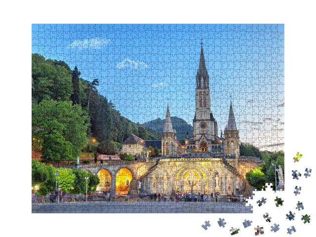 Puzzle de 1000 pièces « Basilique du Rosaire le soir, Lourdes, Hautes-Pyrénées, France »