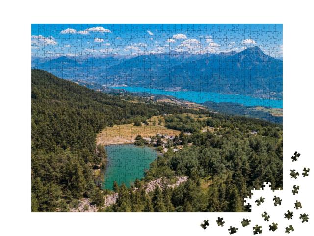 Puzzle de 1000 pièces « Lac de Saint-Apollinaire dans les Hautes-Alpes en France »