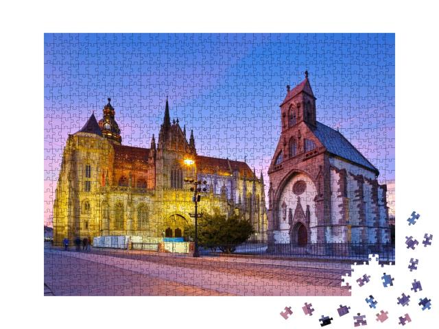 Puzzle de 1000 pièces « La chapelle Saint-Michel et la cathédrale Sainte-Elisabeth à Kosice, en Slovaquie orientale »