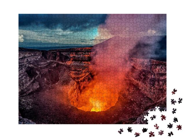 Puzzle de 1000 pièces « Cratère volcanique en éruption à Masaya, près de Managua, Nicaragua »