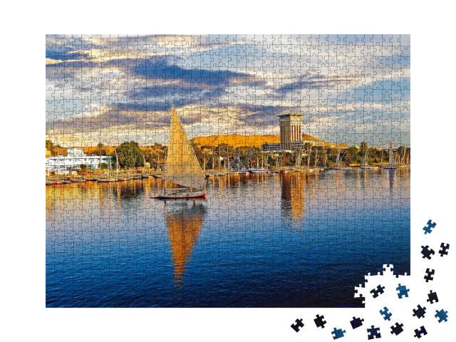 Puzzle de 1000 pièces « Louxor, sur le Nil, est un lieu de prédilection pour les bateaux de tourisme »