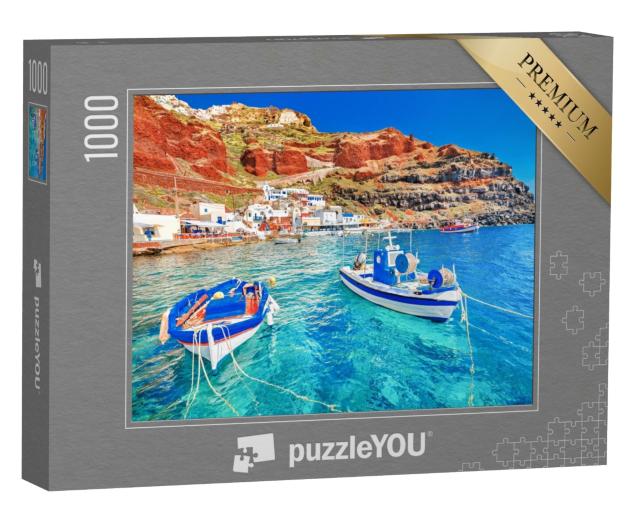 Puzzle de 1000 pièces « Port d'Oia à Santorin avec deux bateaux de pêche, mer Égée, Grèce »