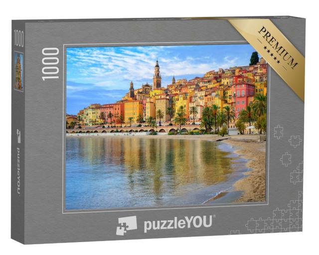 Puzzle de 1000 pièces « Plage de sable en contrebas de la ville de Menton, Côte d'Azur, France »