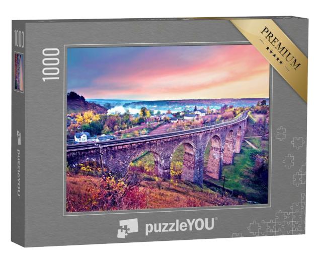 Puzzle de 1000 pièces « Paysage d'automne avec viaduc et voie ferrée au coucher du soleil, Ukraine »
