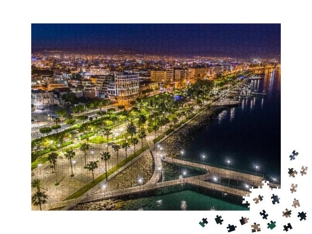 Puzzle de 1000 pièces « Promenade de Limassol la nuit, Chypre »