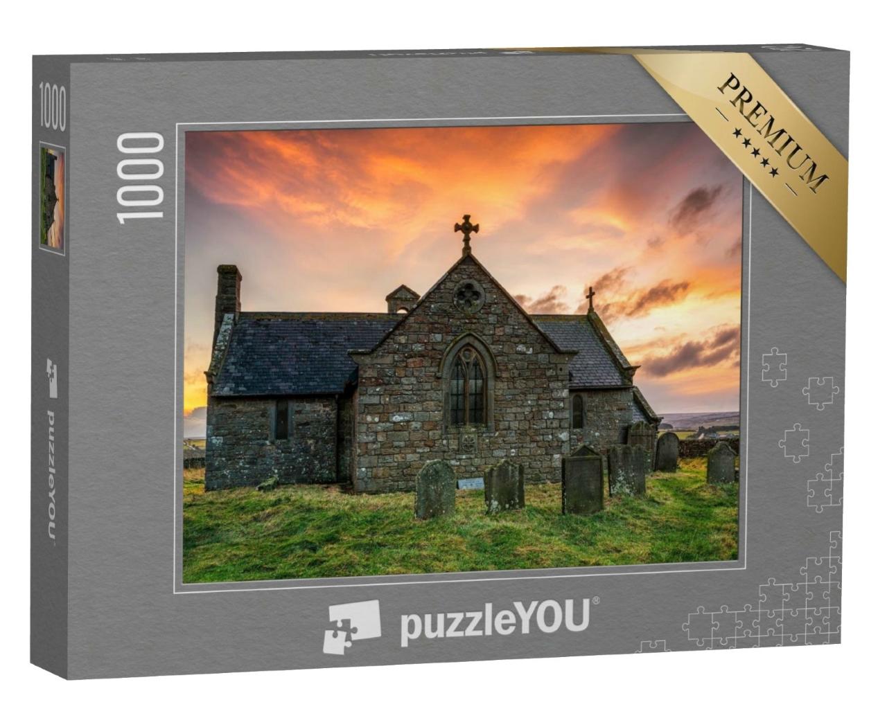 Puzzle de 1000 pièces « Vieille église en pierre au lever du soleil avec cimetière »