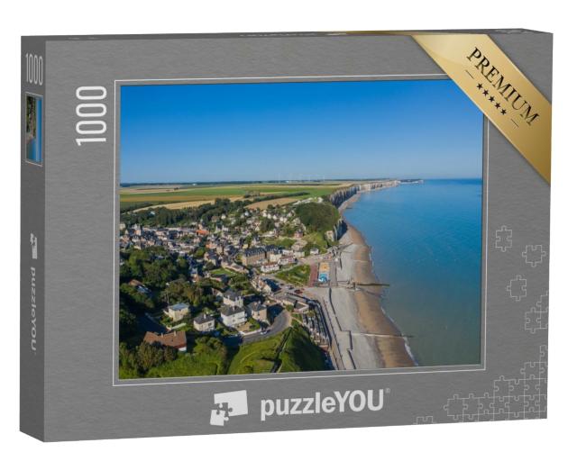 Puzzle de 1000 pièces « Vue aérienne de la ville de Veules-les-Roses et de la falaise en Normandie, France »