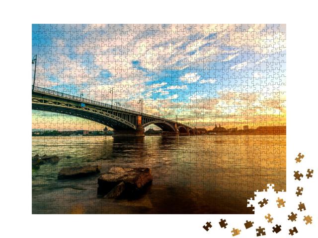 Puzzle de 1000 pièces « Coucher de soleil sur le pont du Rhin à Mayence »
