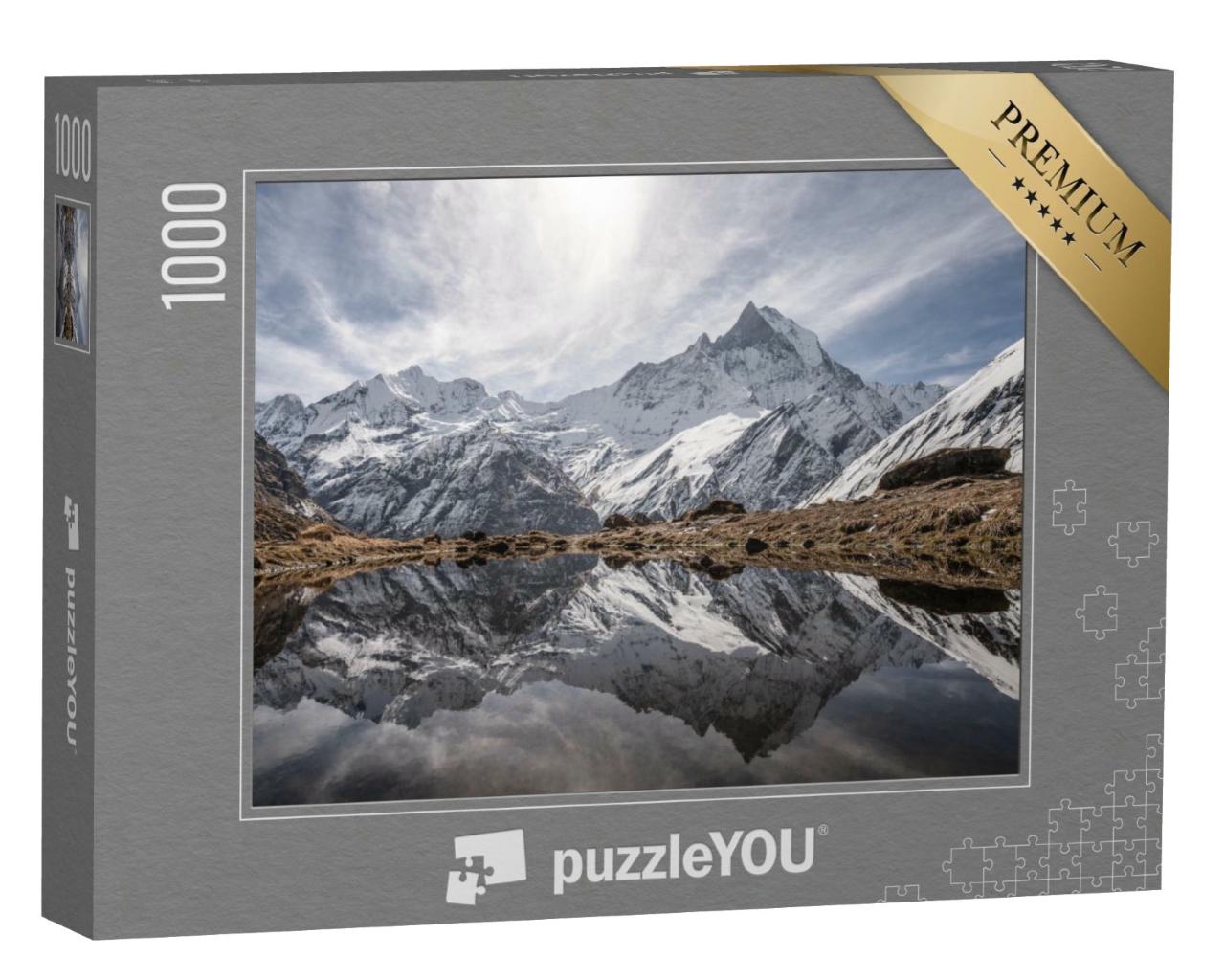 Puzzle de 1000 pièces « Reflet parfait dans un lac de montagne clair - Annapurna Trekking Route, Himalalya »