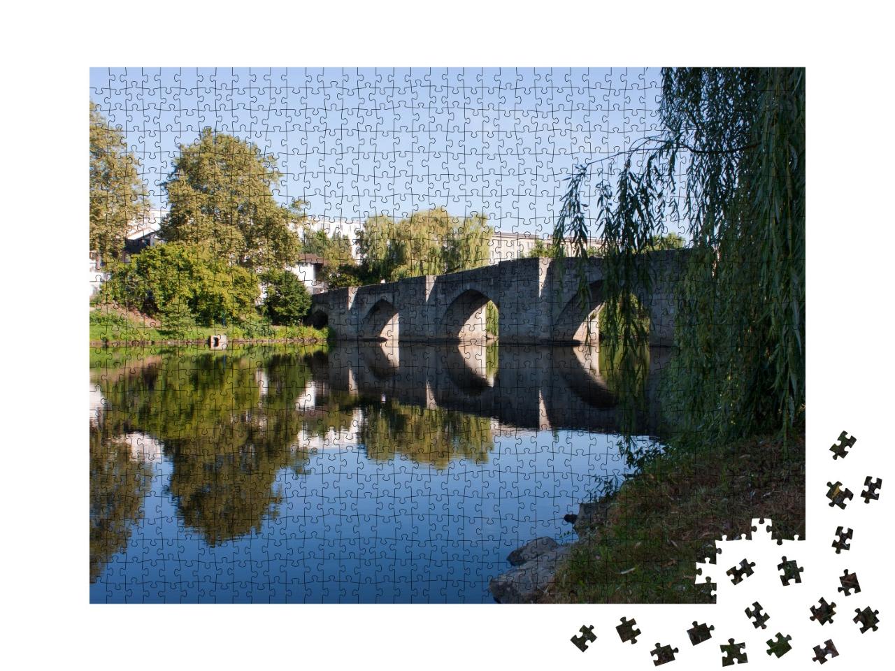 Puzzle de 1000 pièces « Pont sur la rivière à Limoges, France »