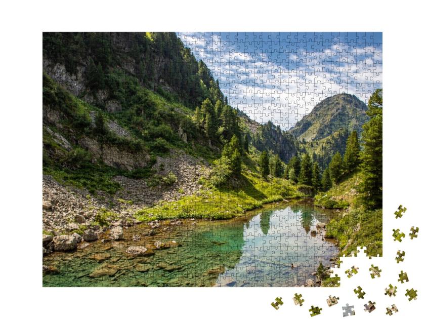Puzzle de 1000 pièces « photographie de paysage du lac de leana dans le massif de belledonne »